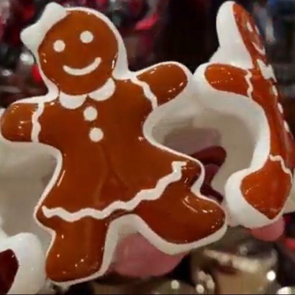 NEW Bath & Body Works Gingerbread Man 3 Wick Candle Holder - Picture 5 of 9